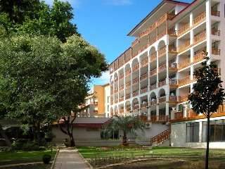 Estreya Residence